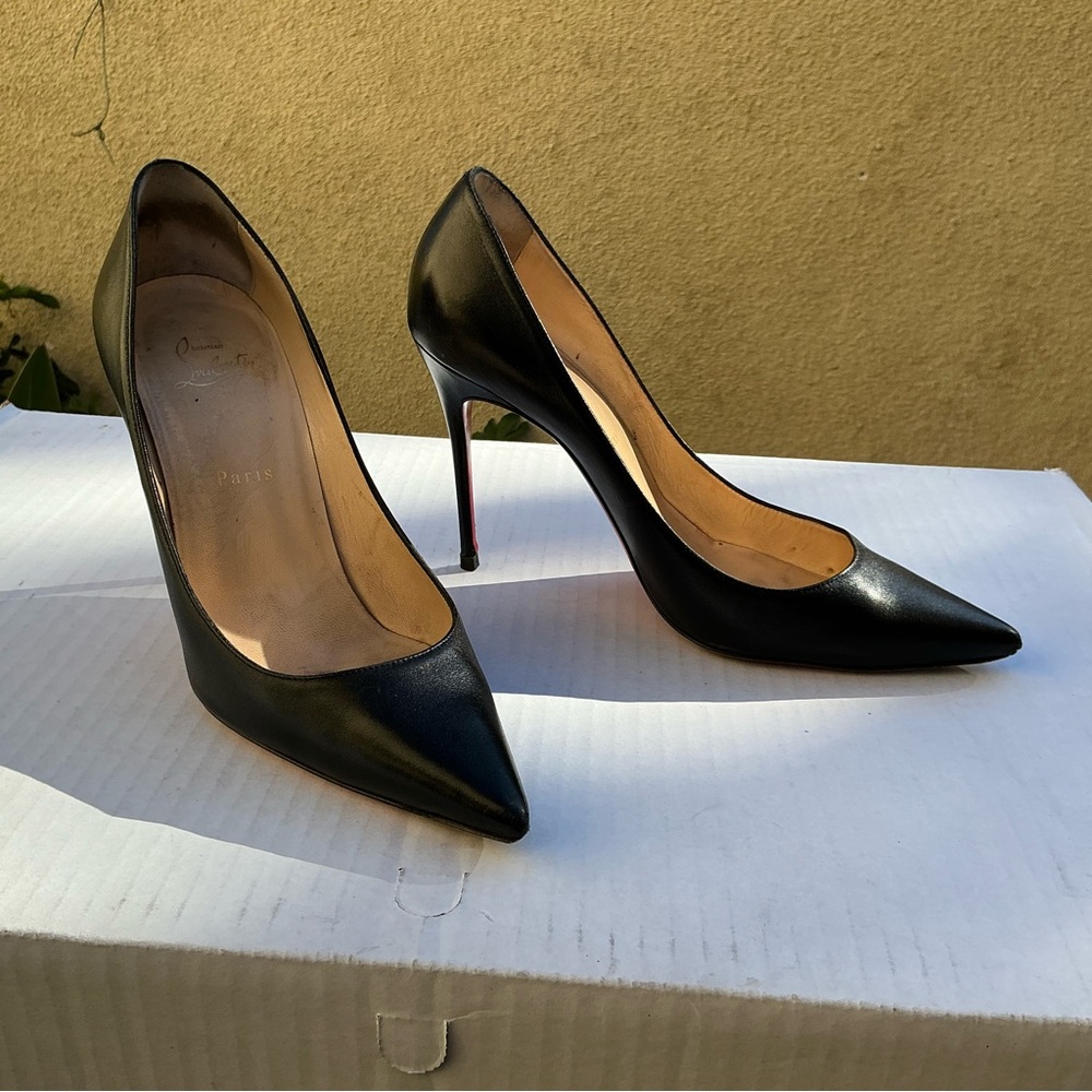 Christian Louboutin Decolette 554(aka Kate) 100 Black Nappa Kid pump, 40.5